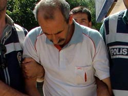 Çekiçle vurup gölde boğmuş!