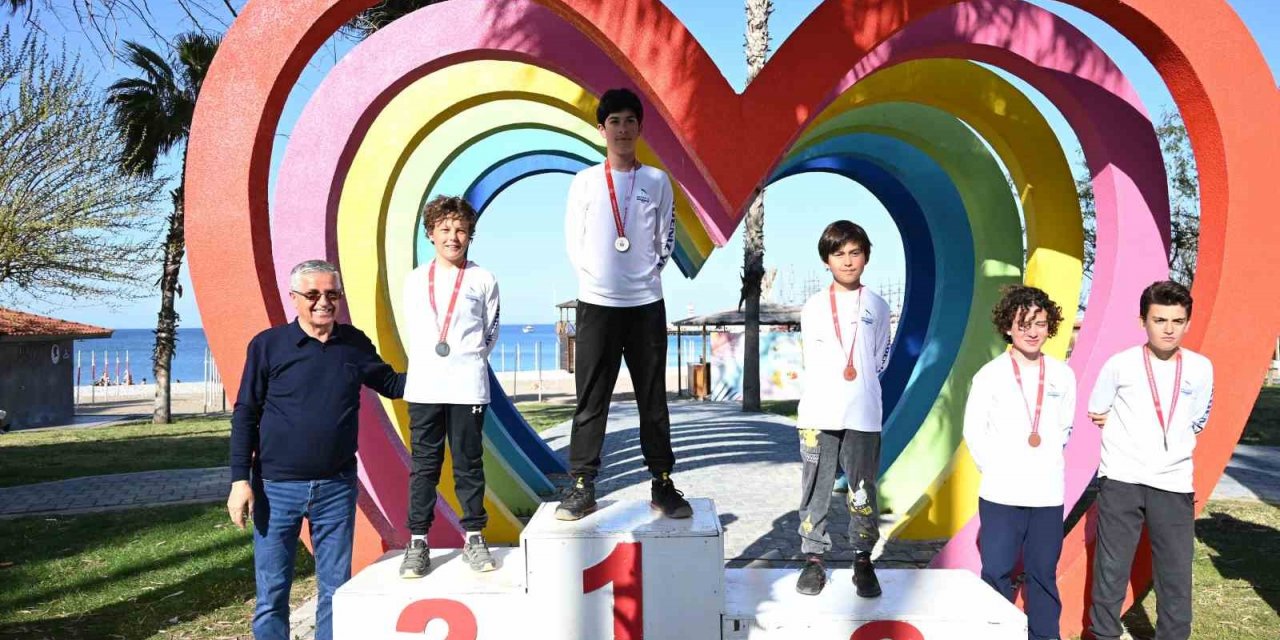 Geleceğin denizcileri ödüllerini aldı