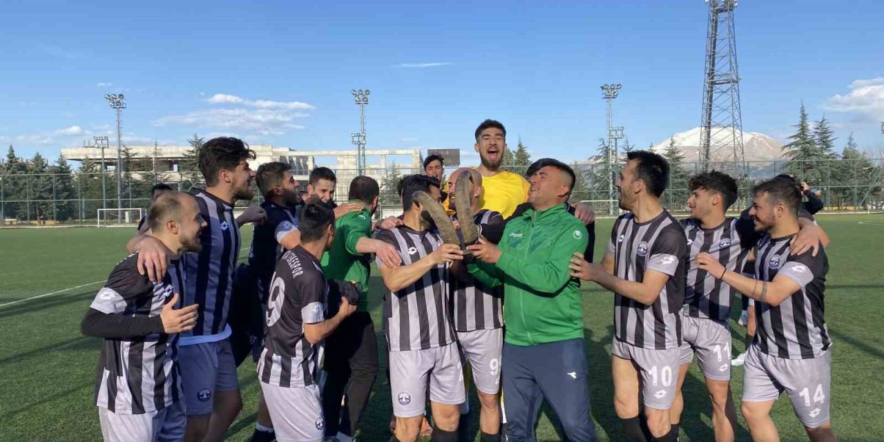 Isparta 1. Amatörde Şampiyon Tekespor