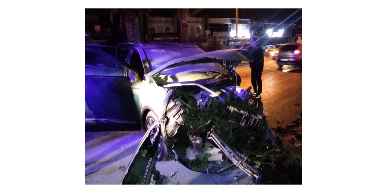 Kuşadası’nda trafik kazası: 3 yaralı