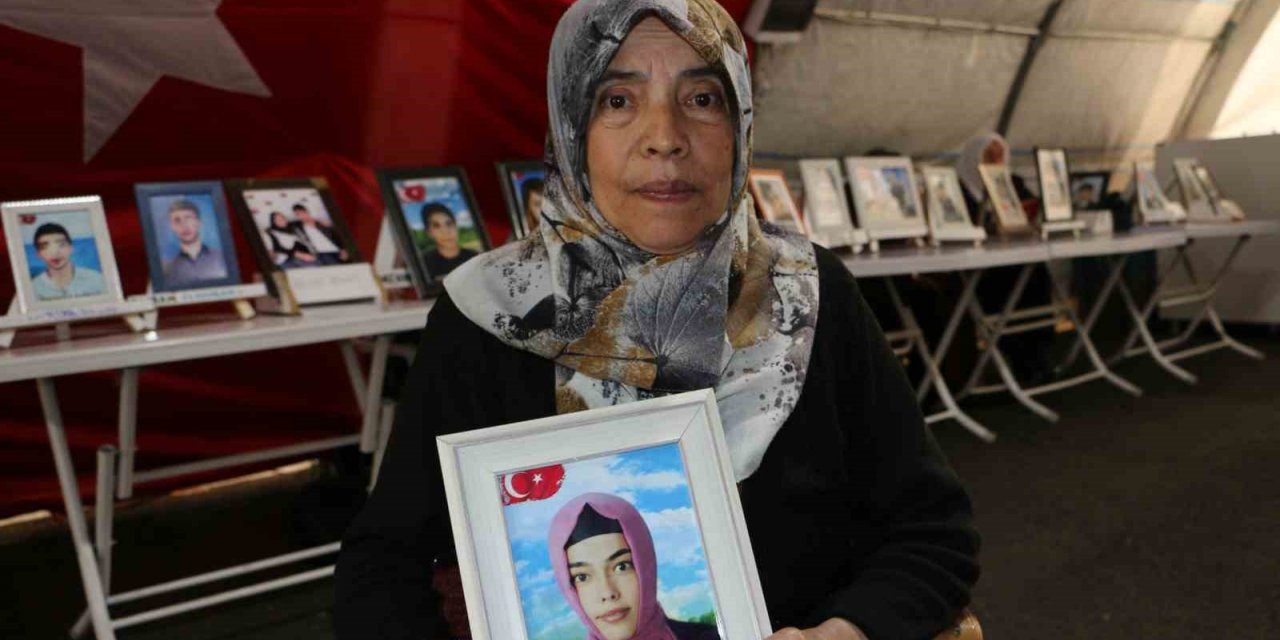 Evlat nöbetindeki anne Hatice Levent: "Bayram bizim neyimize"