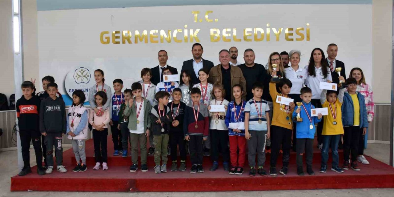 Germencik Belediyesi 6. satranç turnuvasına ev sahipliği yaptı