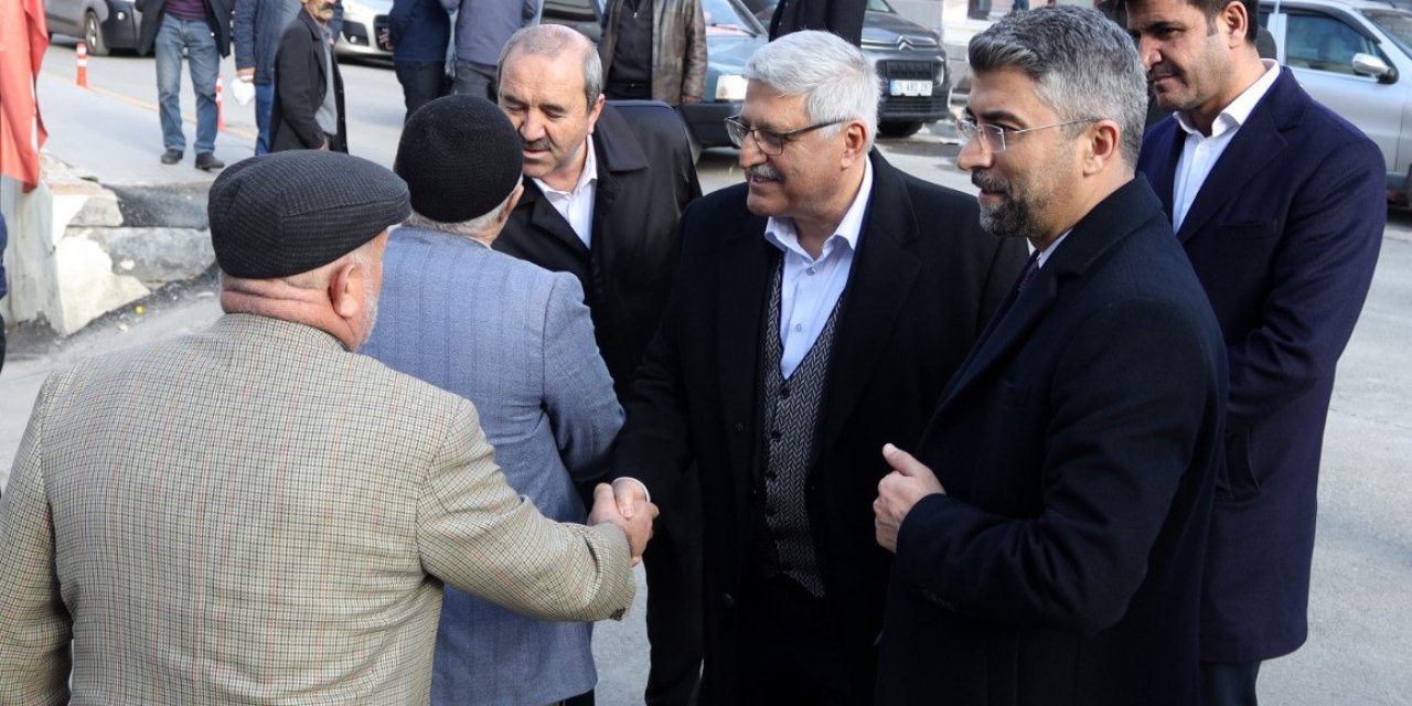 Ak Parti’de yedi koldan saha çalışması