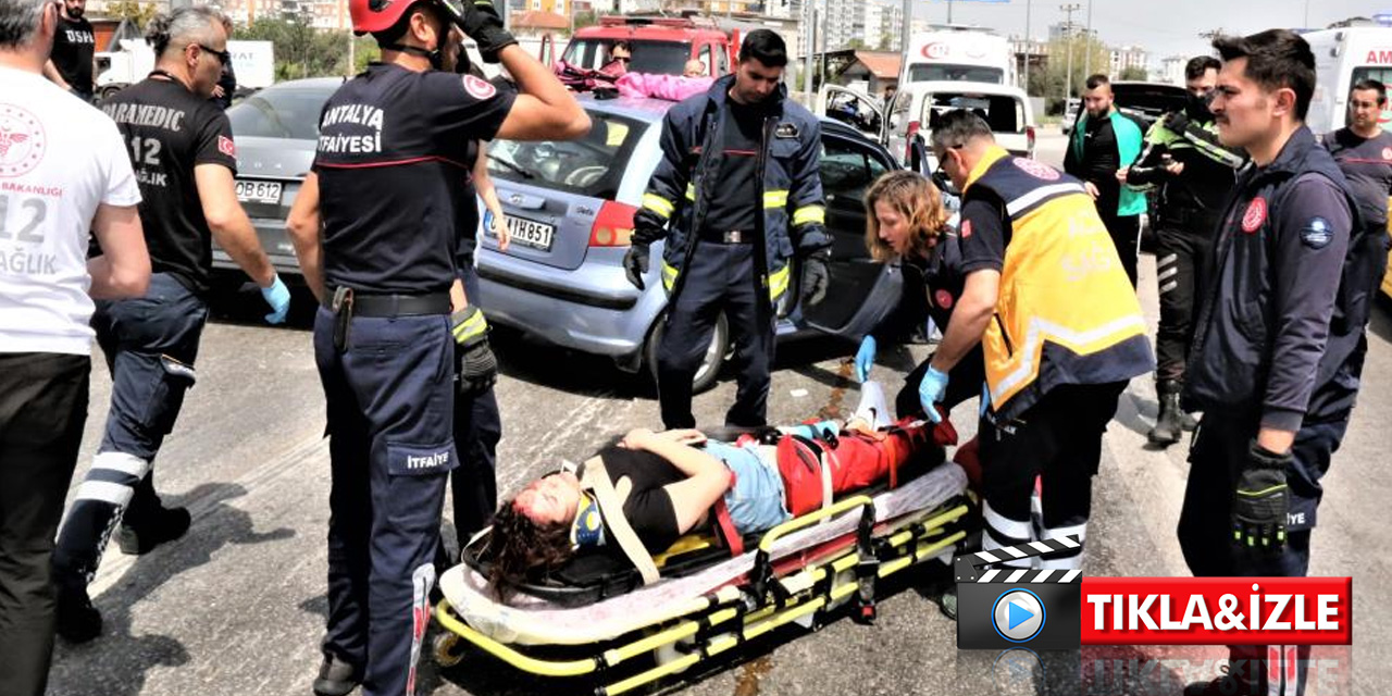 Antalya’da 4 aracın karıştığı, 7 kişinin yaralandığı kazada can pazarı yaşandı
