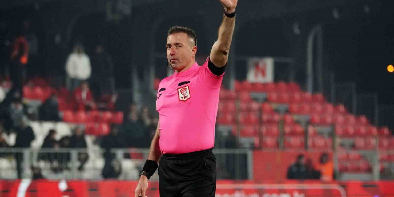 Kayserispor - Kasımpaşa maçını Hüseyin Göçek yönetecek