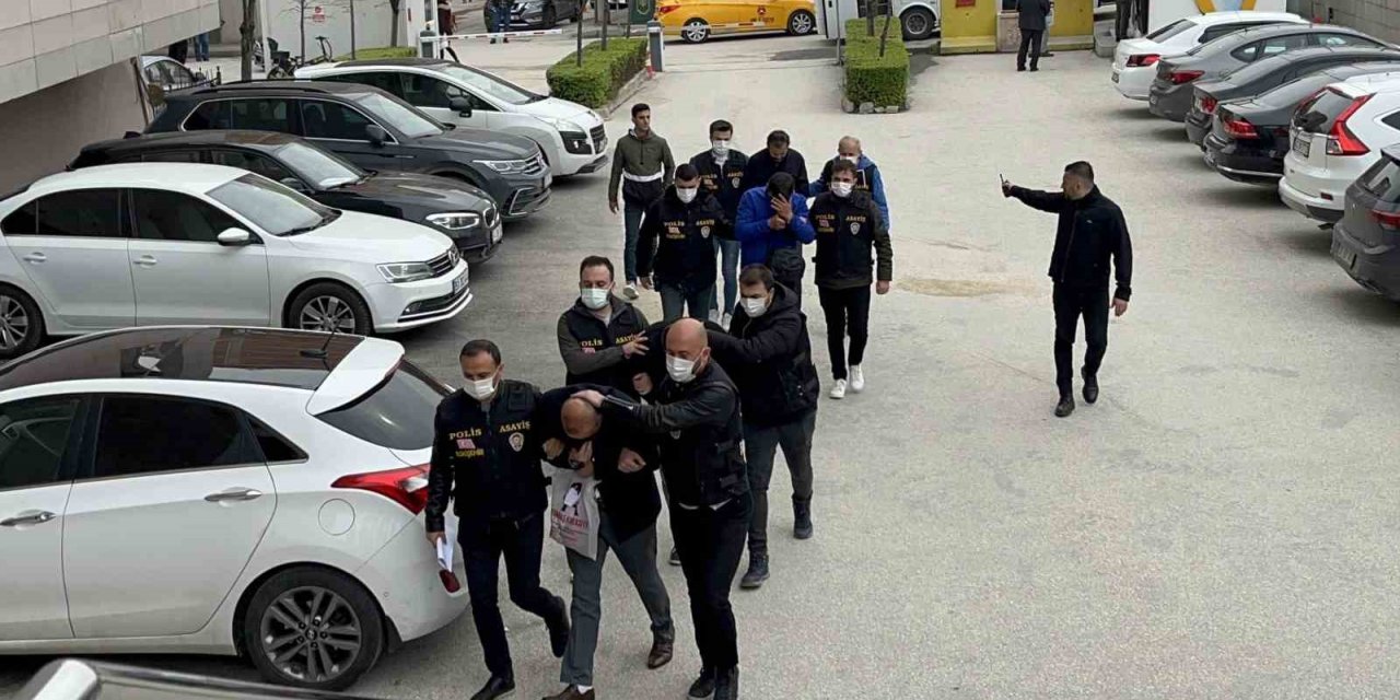 Nitelikli dolandırıcılık şüphelisi 4 kişi tutuklandı