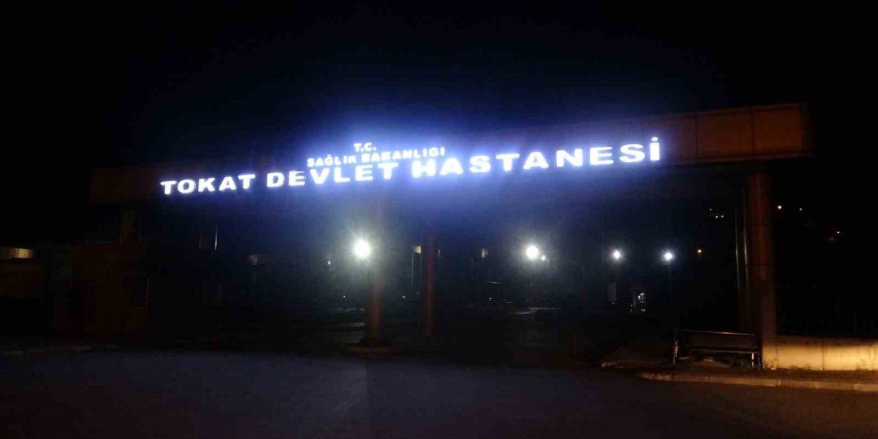 Hastane bahçesine düşen saçmalar ekipleri alarma geçirdi