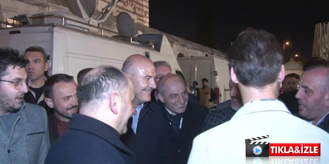 Fatih Camii’nde Süleyman Soylu’ya yoğun ilgi