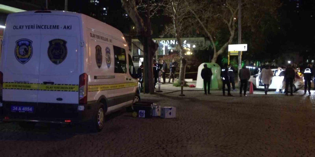 Kartal’da otomobile silahlı saldırı: 2 ölü, 2 yaralı