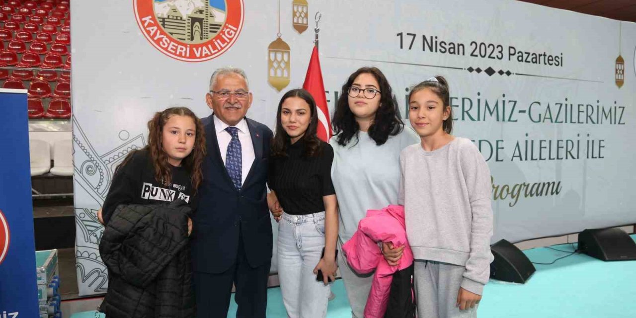 Büyükşehir ve Valilik, şehit aileleri, gaziler ve depremzede aileler ile buluştu