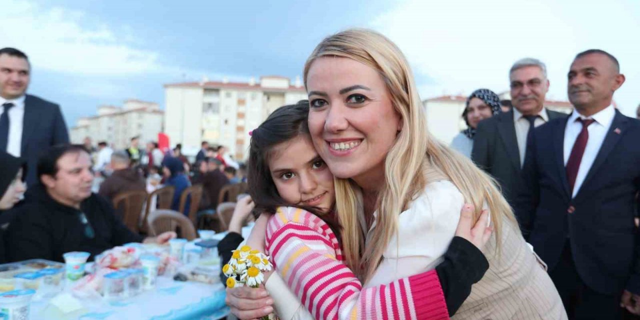 Merkezefendi’nin son iftar sofrası kuruldu