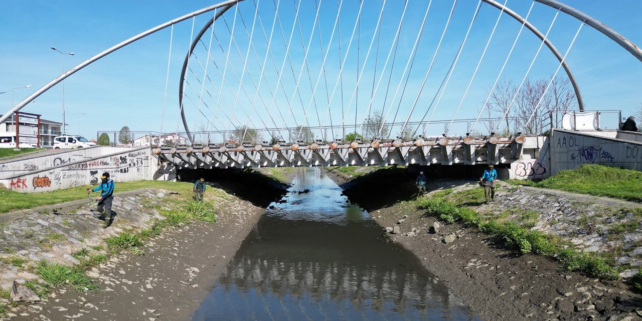 Çark Deresi’nde bayram temizliği