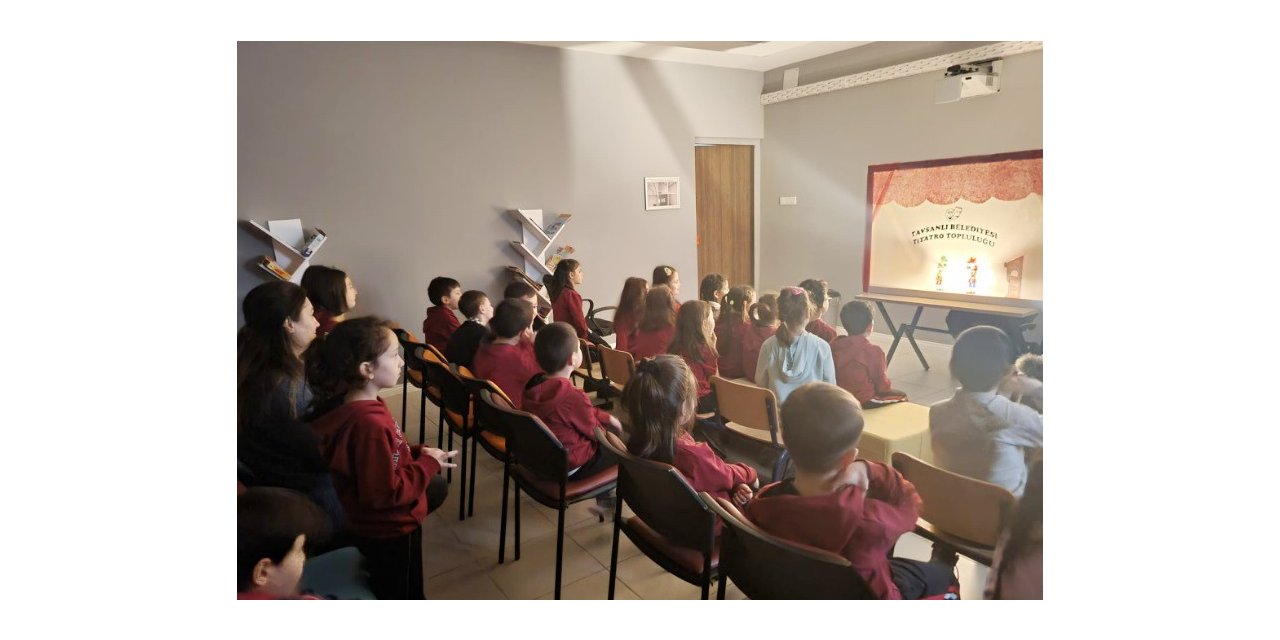 Tavşanlı’da ilkokullarda gölge oyunlarıyla Ramazan coşkusu