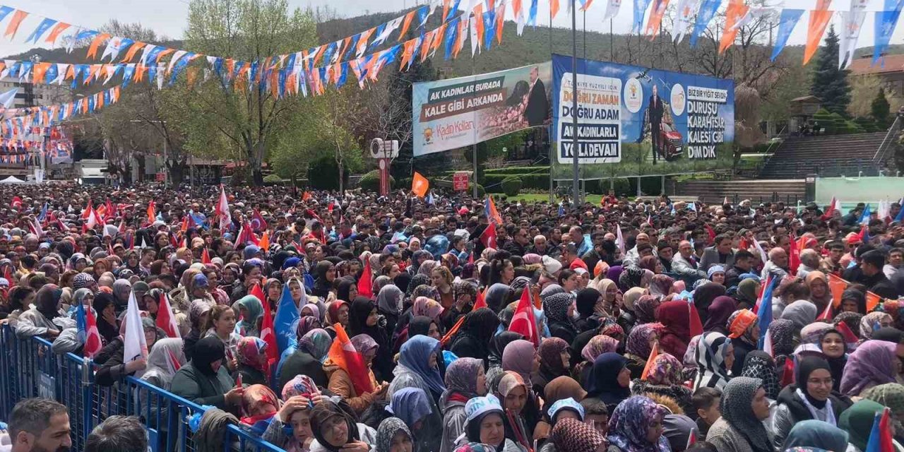 Cumhurbaşkanı Erdoğan, Afyonkarahisar’da vatandaşlara sesleniyor