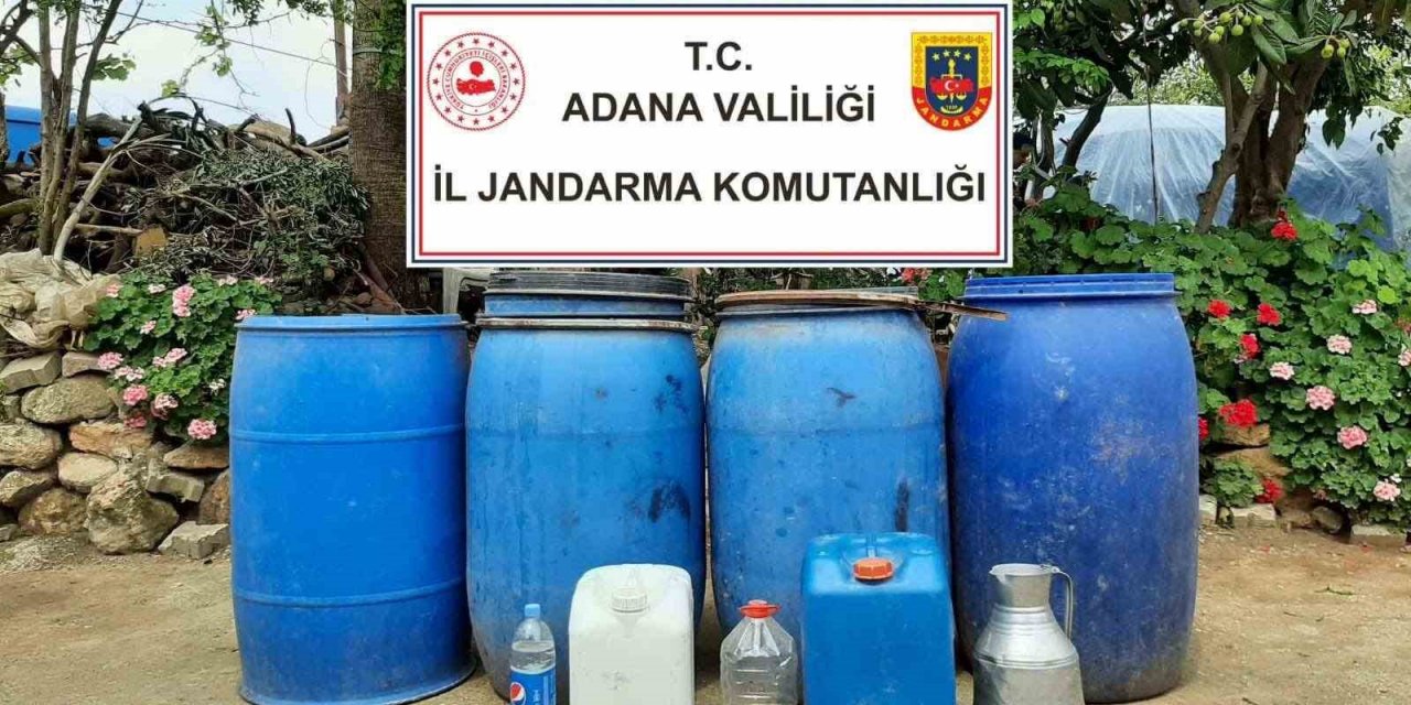 Adana’da bin 730 litre sahte içki ele geçirildi