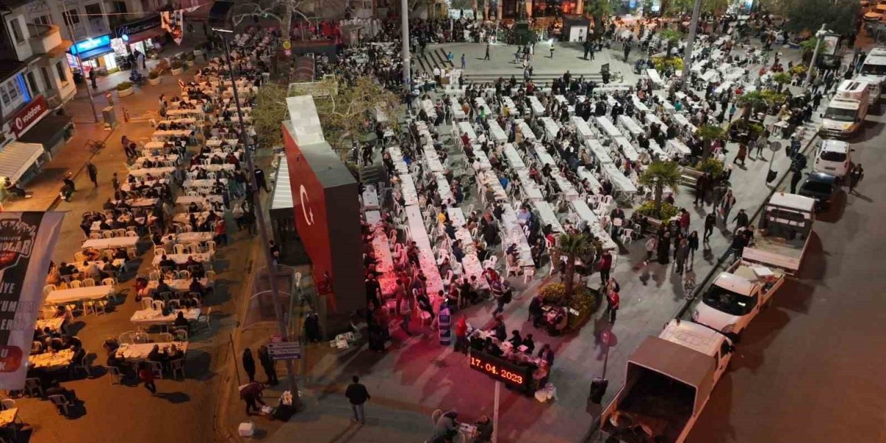 Burhaniye’de 5 bin kişilik iftar