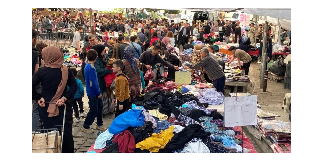 Tarihi Salı Pazarı’na bayram erken geldi