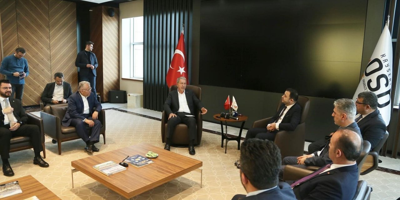 Başkan Büyükkılıç Ve Bakan Akar iş dünyası temsilcileri ile buluştu