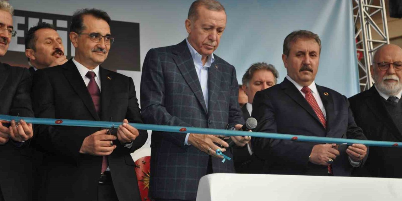 Cumhurbaşkanı Erdoğan, yerli ve milli elektrikli lokomotifin isminin ’Eskişehir 5000’ olacağını açıkladı