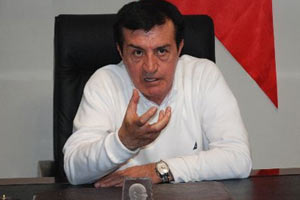 Pamukoğlu iktidara yüklendi