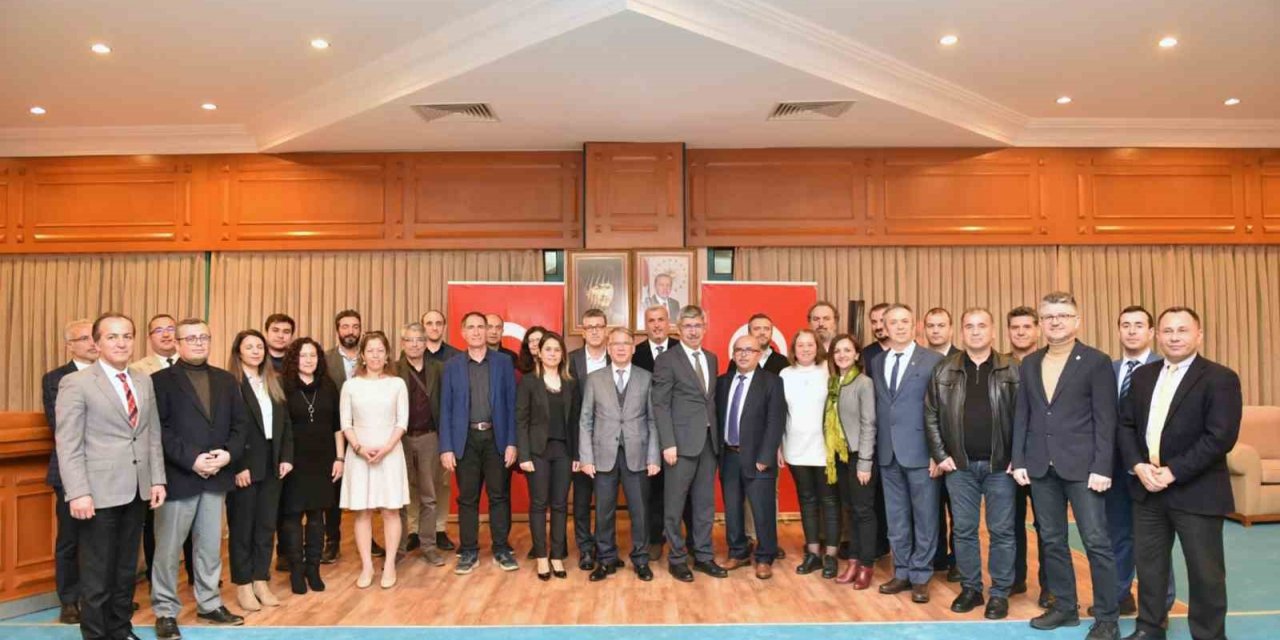 Başarılı Akademisyenler iftarda buluştu