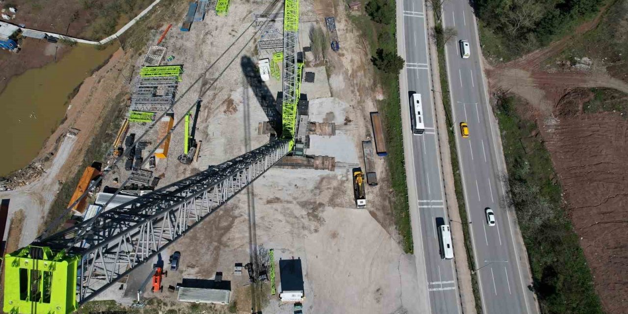 Türkiye’nin milli projelerini bu dev vinç kaldıracak