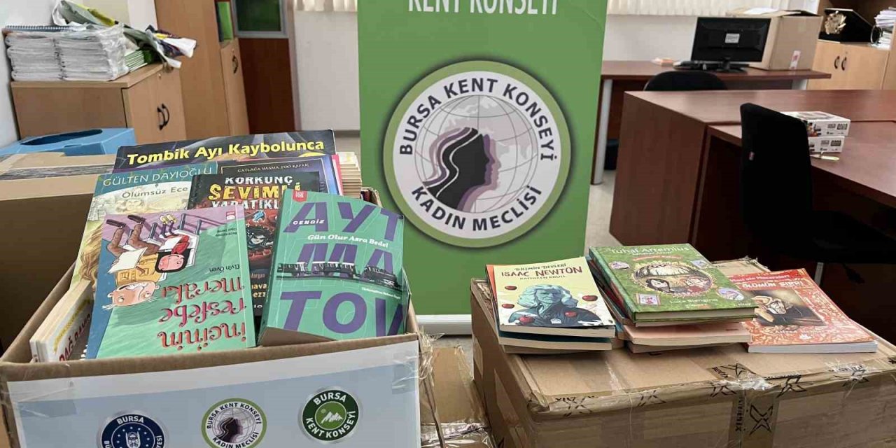Kadın Meclisi’nden deprem bölgesindeki çocuklara kitap yardımı