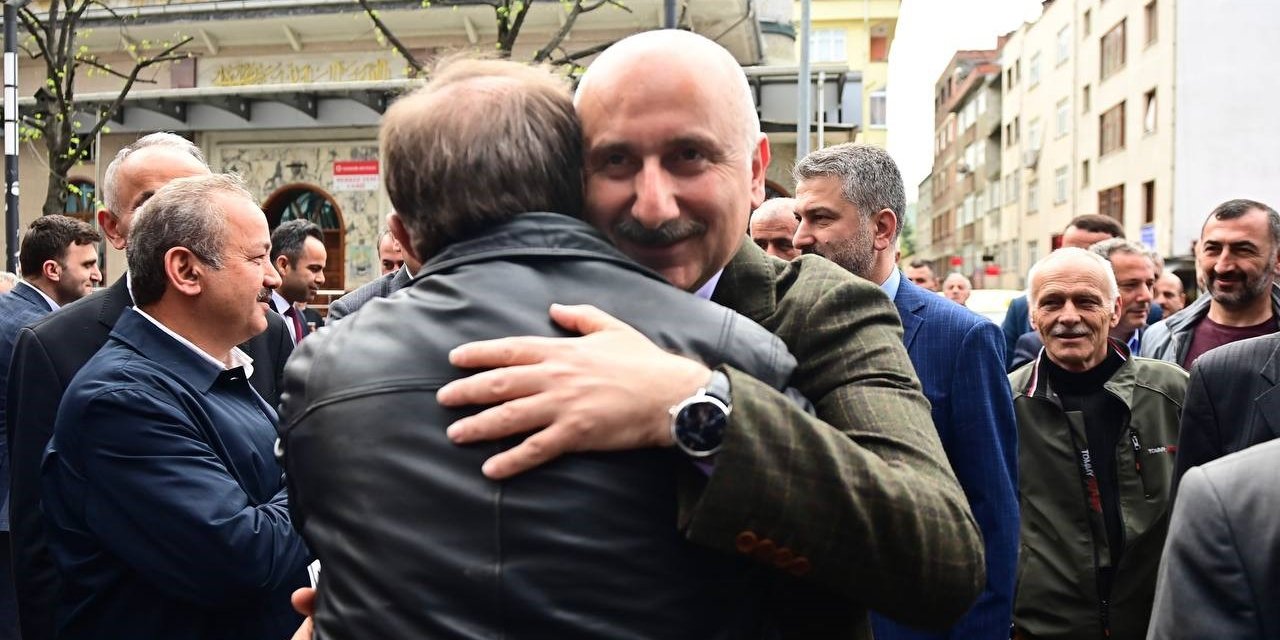 Bakan Karaismailoğlu’na Vakfıkebir’de coşkulu karşılama