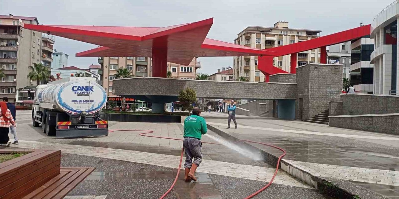 Canik’te bayram temizliği