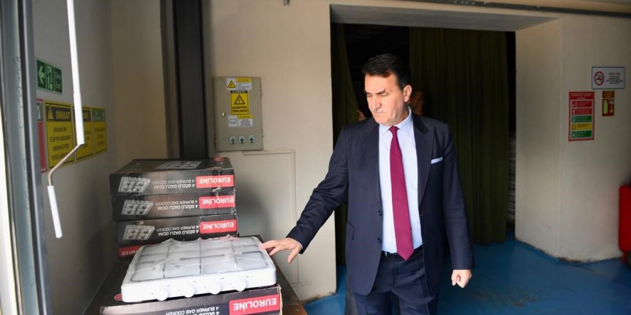 Osmangazi Belediyesi’nin deprem bölgesine yardımları devam ediyor