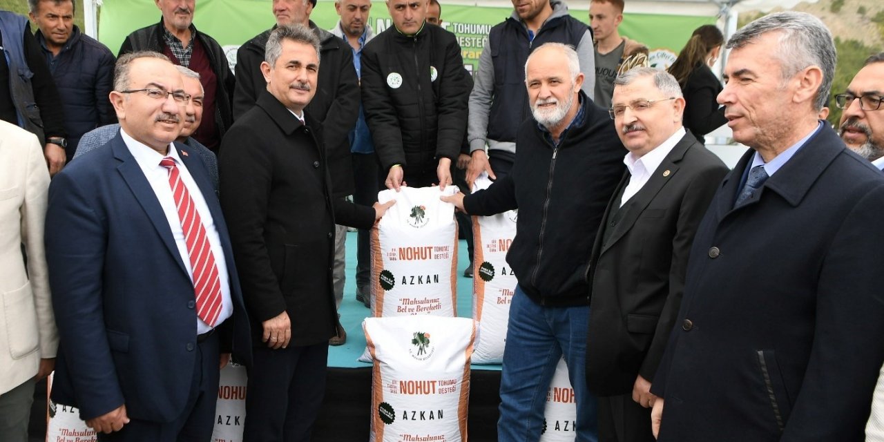 Mamak Belediyesinden çiftçilere tohum desteği