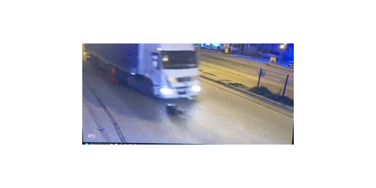 Tırın çarptığı şahıs metrelerce ileri böyle savruldu