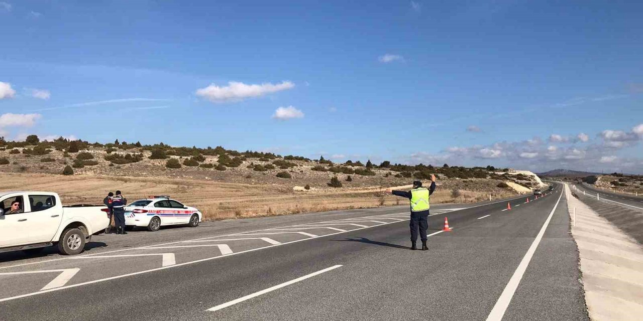 Kütahya’da bayram trafik tedbirlerinde jandarma 367 ekip ve 970 personelle görev yapacak