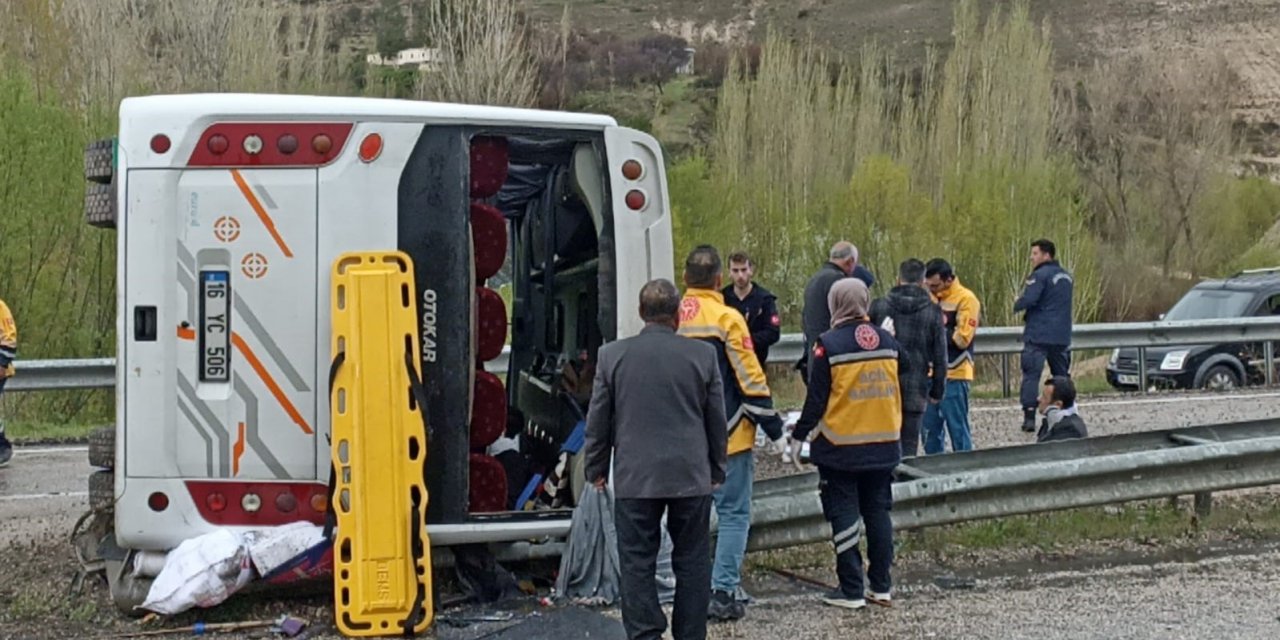 Sivas’ta otobüs kazası: 8 yaralı