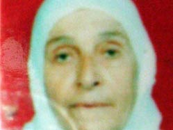 Damdan düşen yaşlı kadın öldü