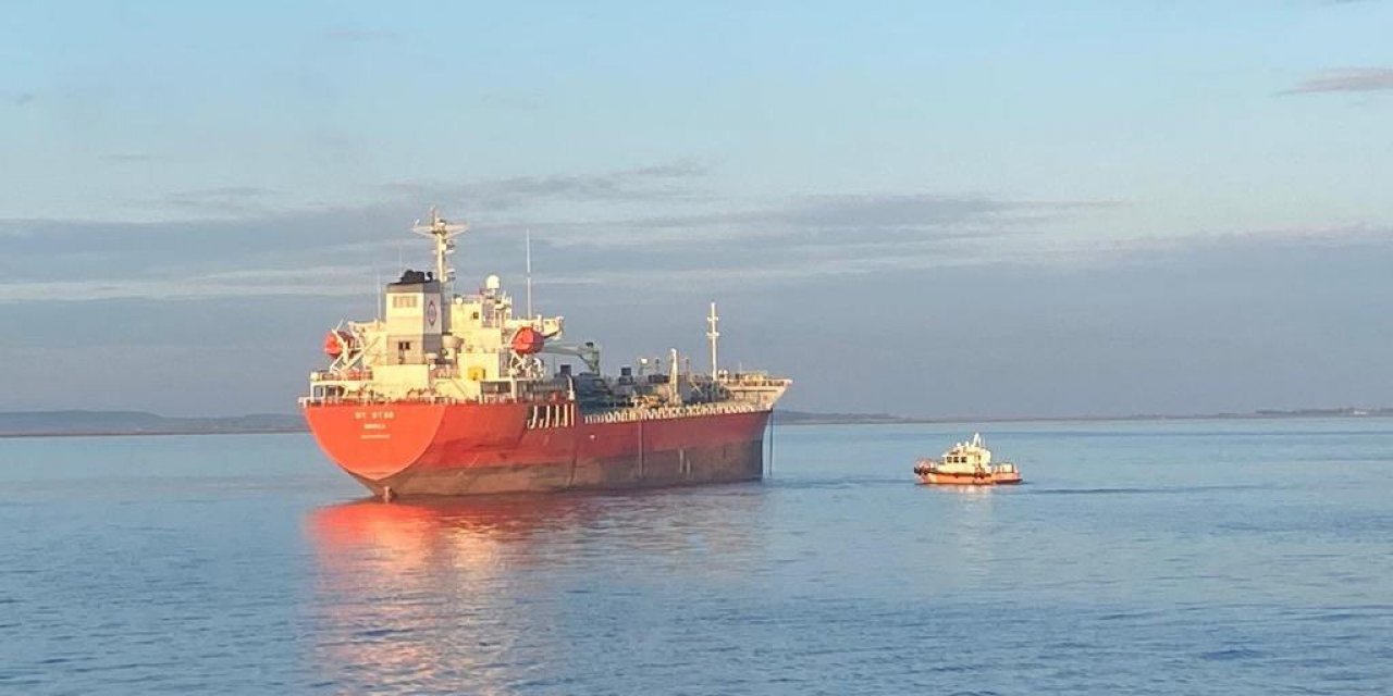 Çanakkale Boğazı’nda tanker makine arızası yaptı