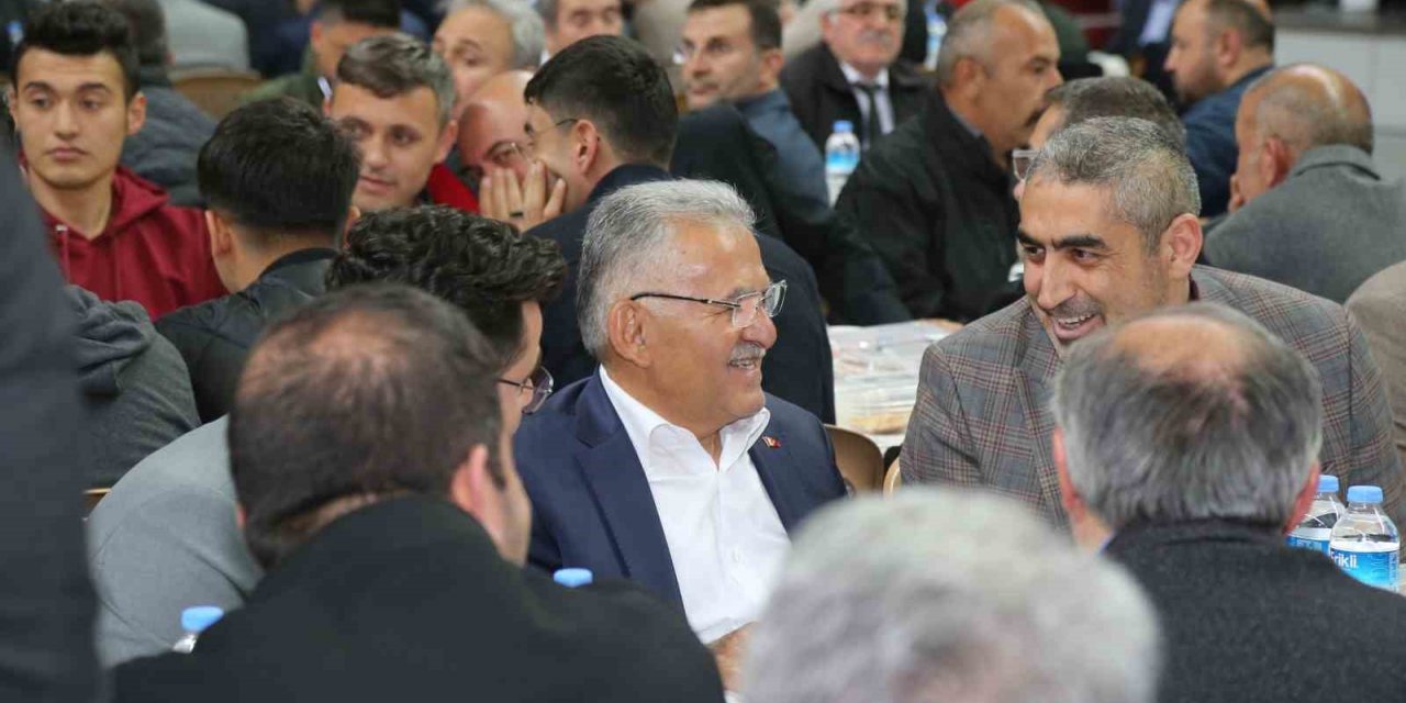 Başkan Büyükkılıç, memurlarla bir araya geldi