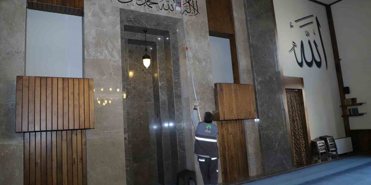 Şehitkamil’deki tüm camiler bayram namazına hazır