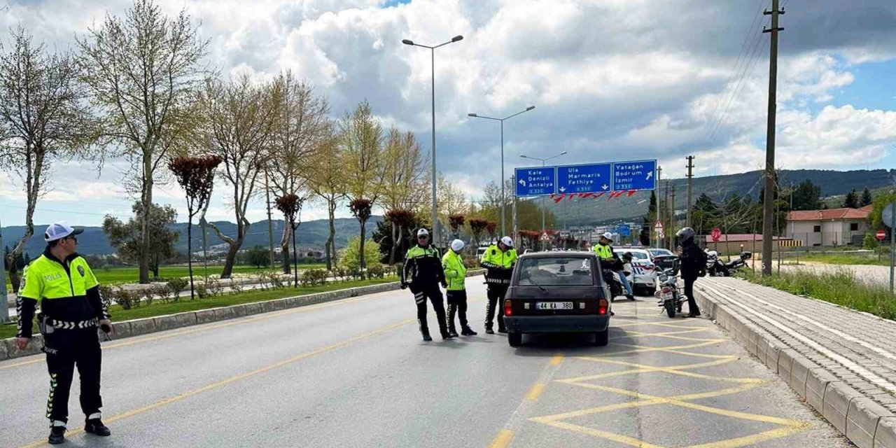 Polis bayram tedbirlerini arttırdı