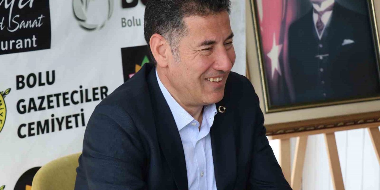 Sinan Oğan: "Biz Türk milletinin gönlüne, kalbine, plan, projelerimizle gelmek istiyoruz"
