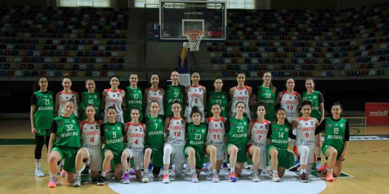 Hazırlık maçı: Türkiye: 85 - Bulgaristan: 44