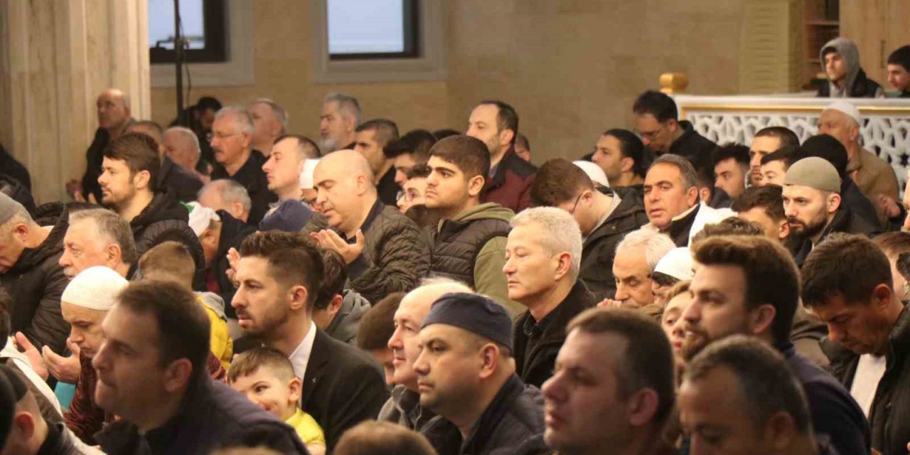 Diyanet İşleri Başkanı Erbaş: “Bayramlar, paylaşma, yardımlaşma ve dayanışma günleridir”