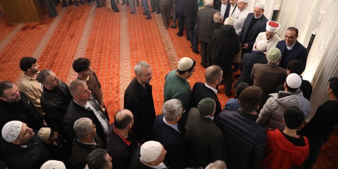 Vali Vekili Çakmak Düzcelilerin Ramazan Bayramı’nı kutladı