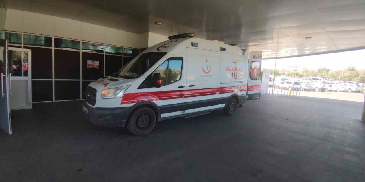 Bayram namazı sonrası husumetli iki aile arasında kavga: 5 yaralı