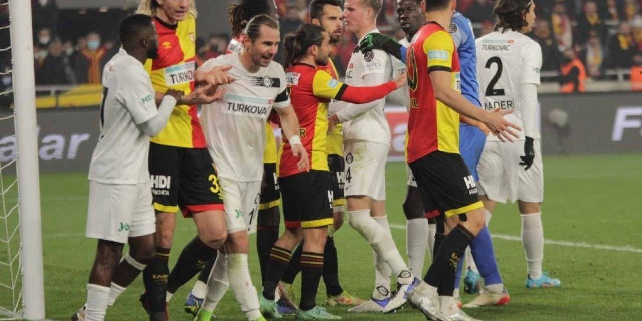 Altay ile Göztepe arasındaki 64. randevu