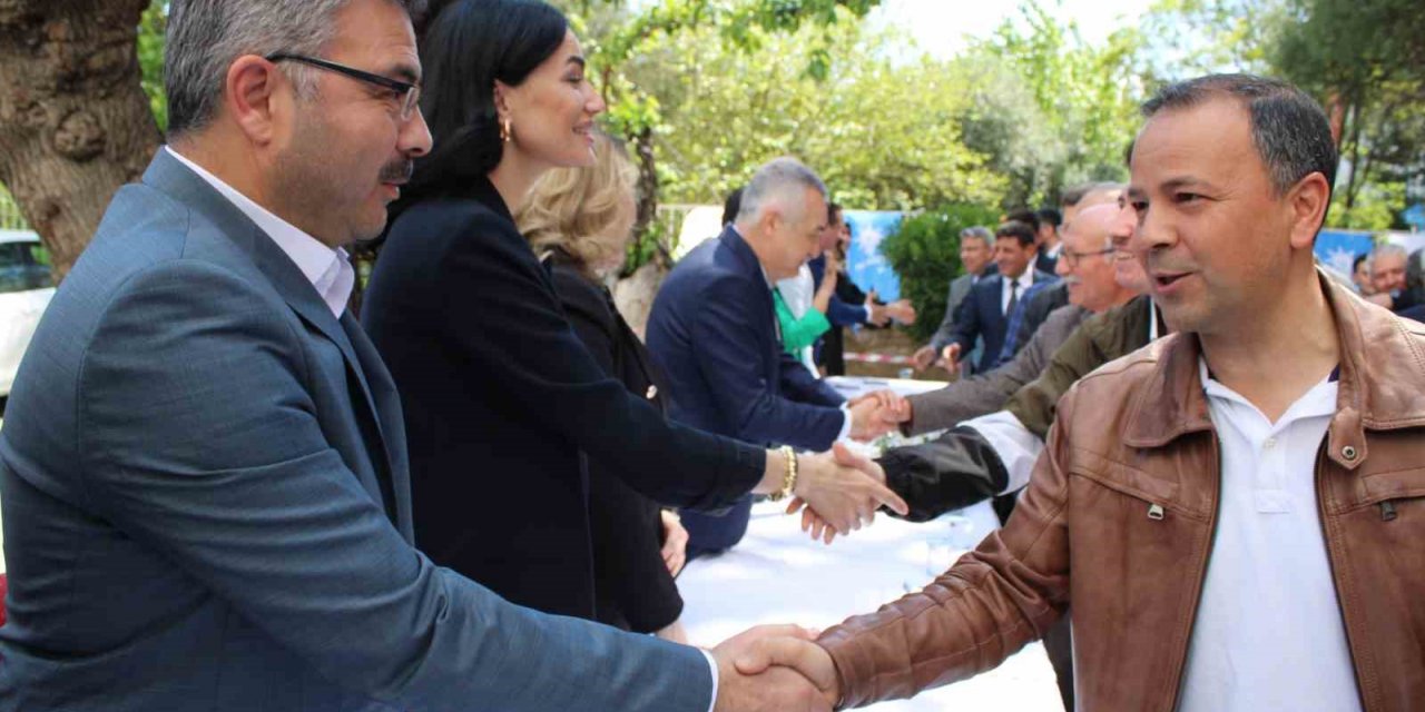 AK Parti Aydın İl Teşkilatı bayramlaştı