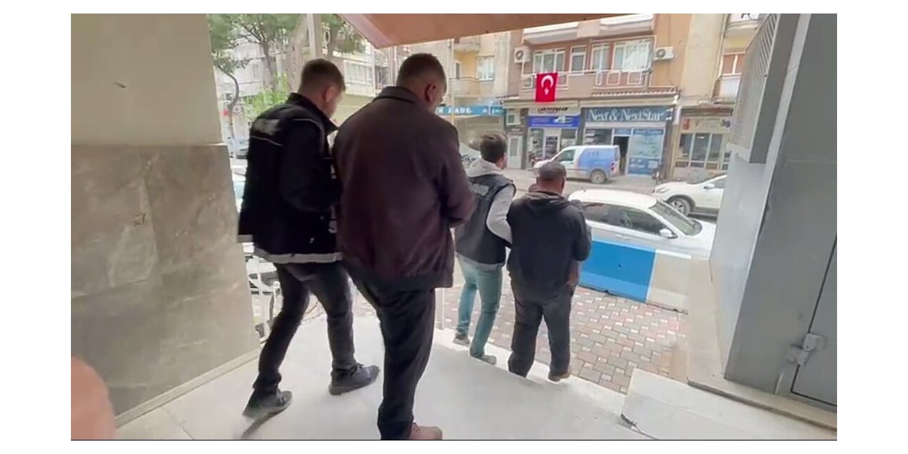 Kiraz’da 345 kök Hint keneviri ele geçirildi