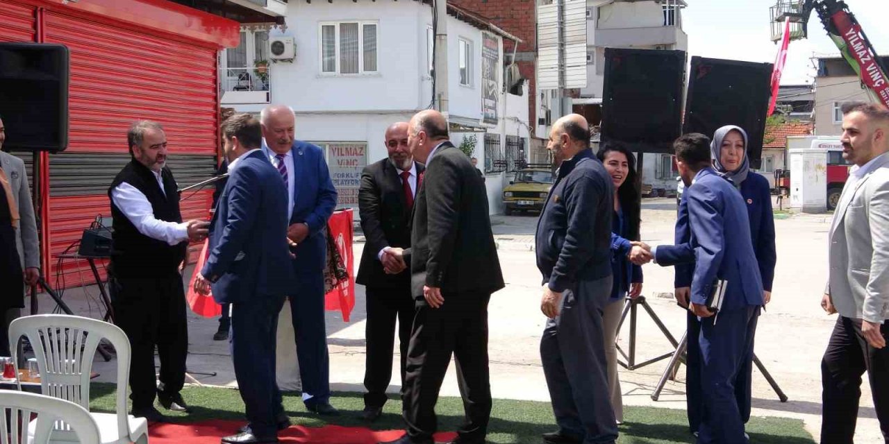 Büyük Birlik Partisi bayramlaşma programında bir araya geldi