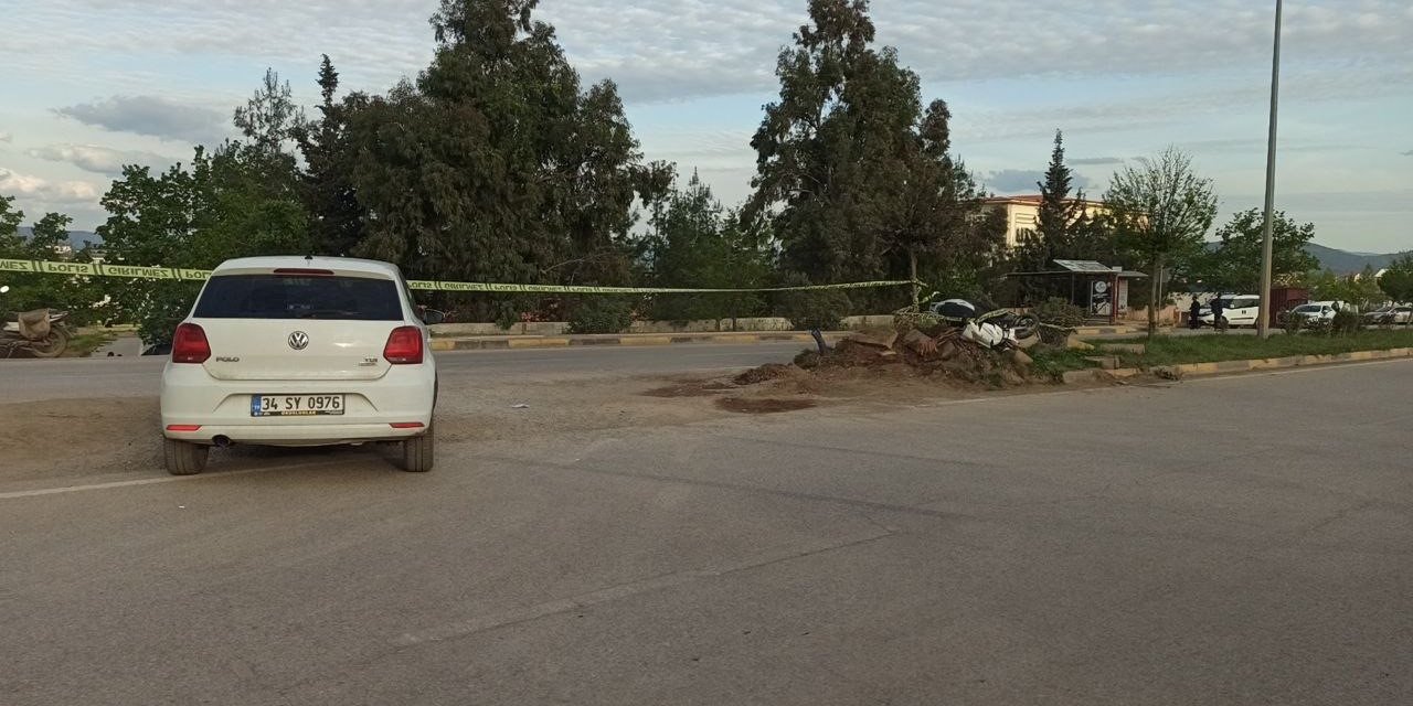 Motosikletle gezen arkadaşları kaza ayırdı: 1 ölü, 1 yaralı