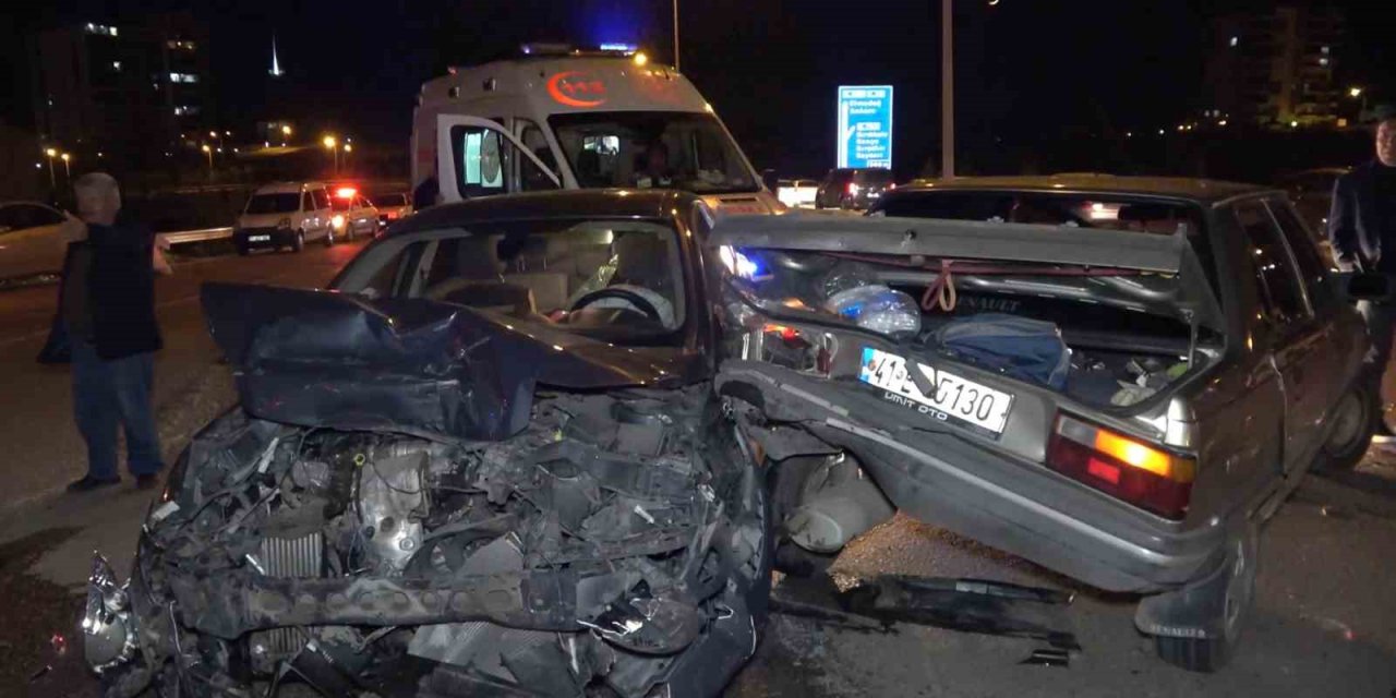 Alkollü vatandaş bayram trafiğini birbirine kattı, 4 araca kaza yaptırdı: 3 yaralı